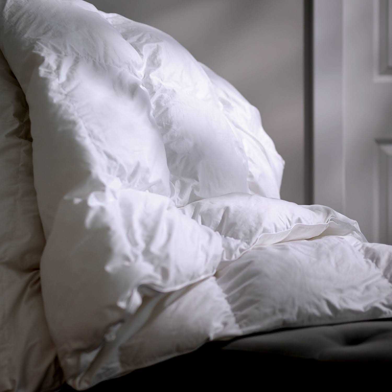 LUXOME ClimaSense Comforter w/ 37.5 Technology Fluffy & Breathable - Image 5