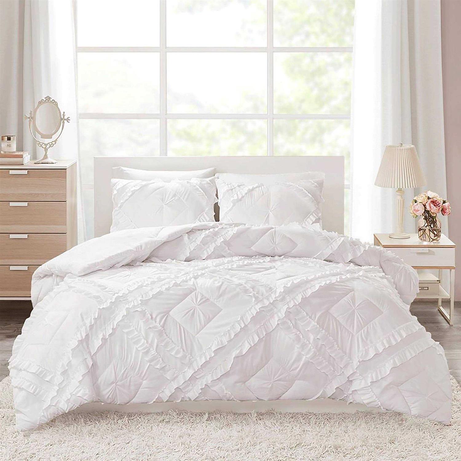 Intelligent Design Kacie Solid Coverlet Set With Tufted Diamond Ruffles - Image 4