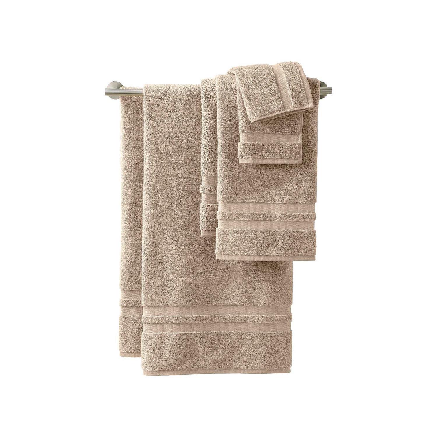 Lands' End Essential Cotton Towel - Image 3