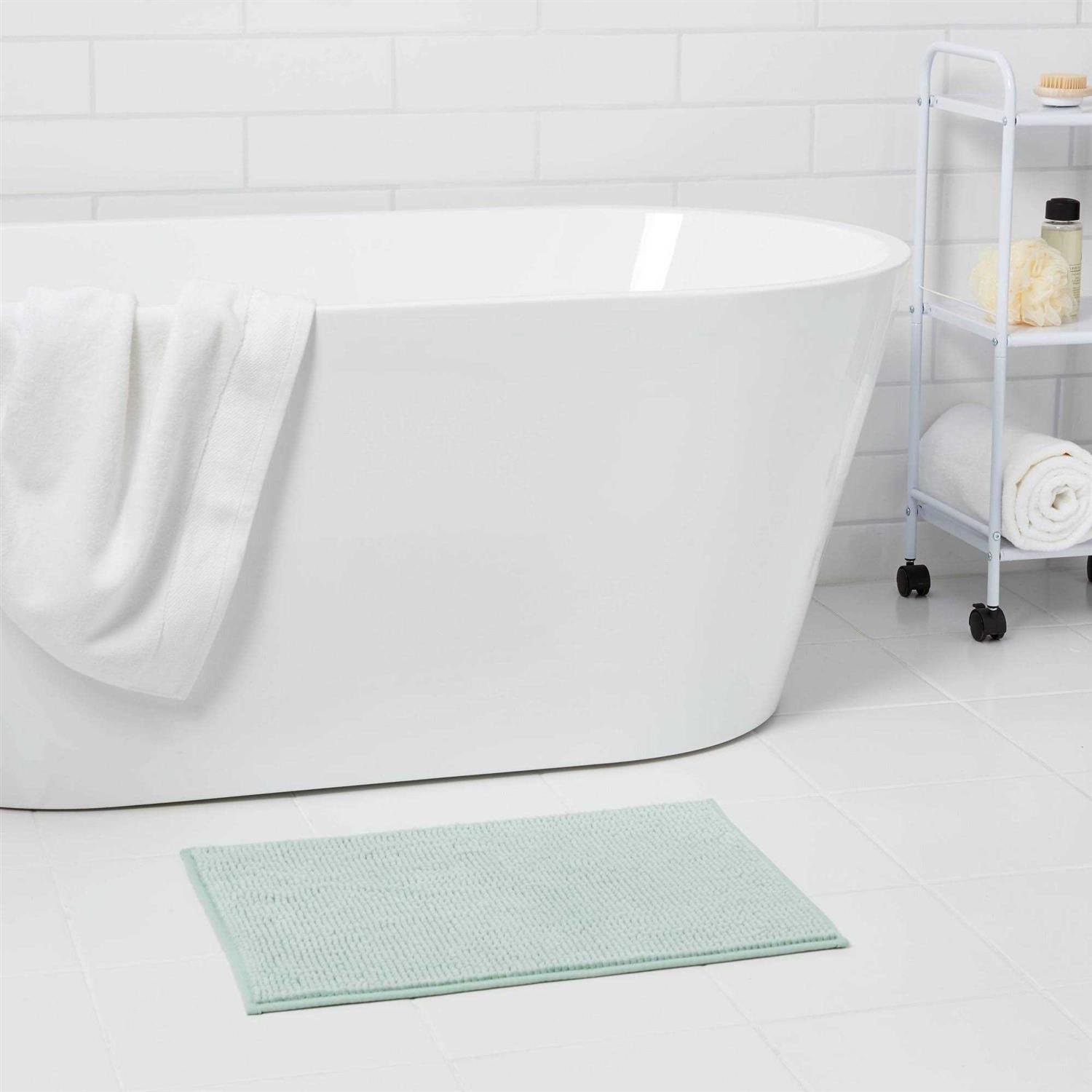 Room Essentials Everyday Chenille Bath Rug - Image 5