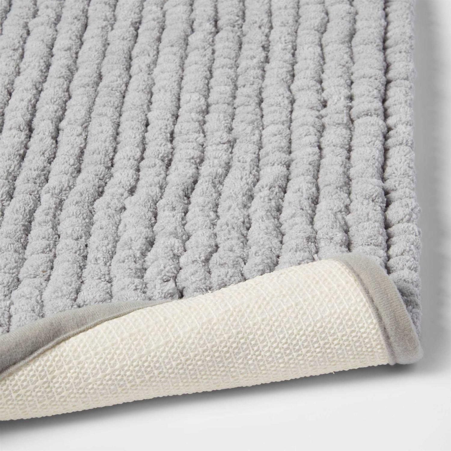 Room Essentials 17x24 Chunky Chenille Memory Foam Bath Rug - Image 3