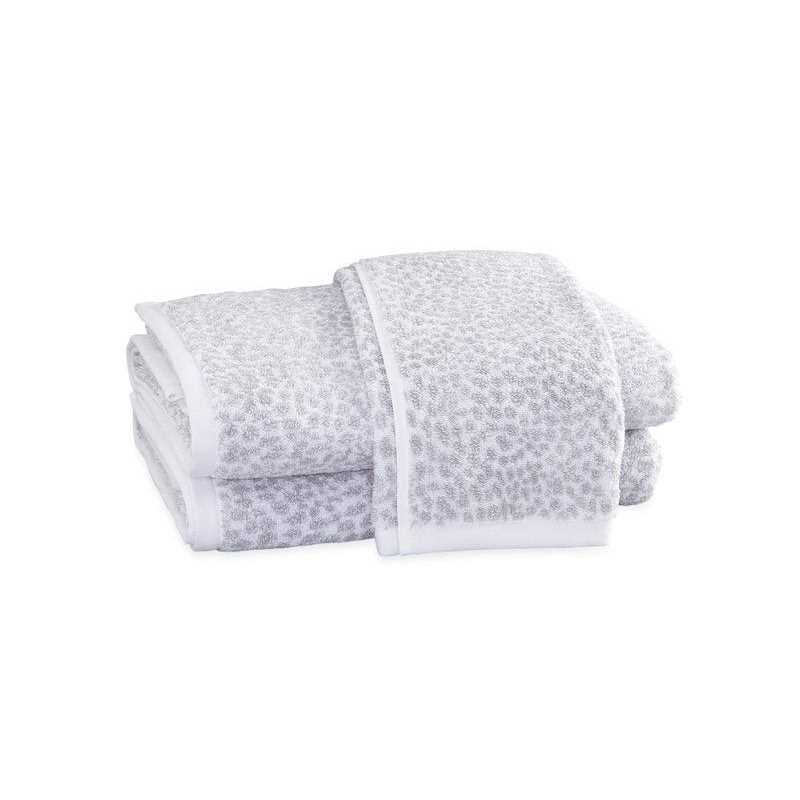 Matouk Nikita Bath Rug - Image 3