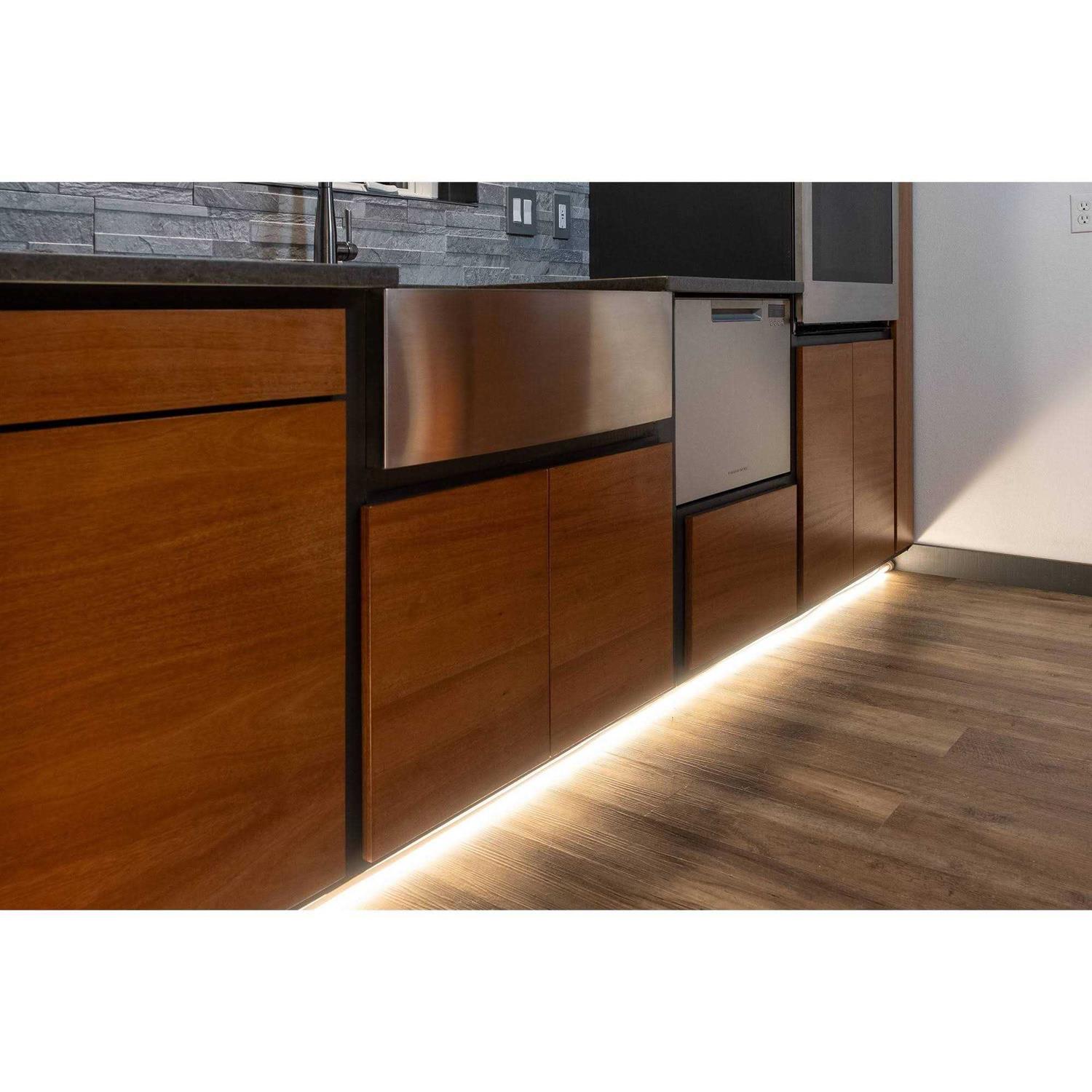 Enbrighten 8' USB-A Push-Button RGB Flex Light - Image 5