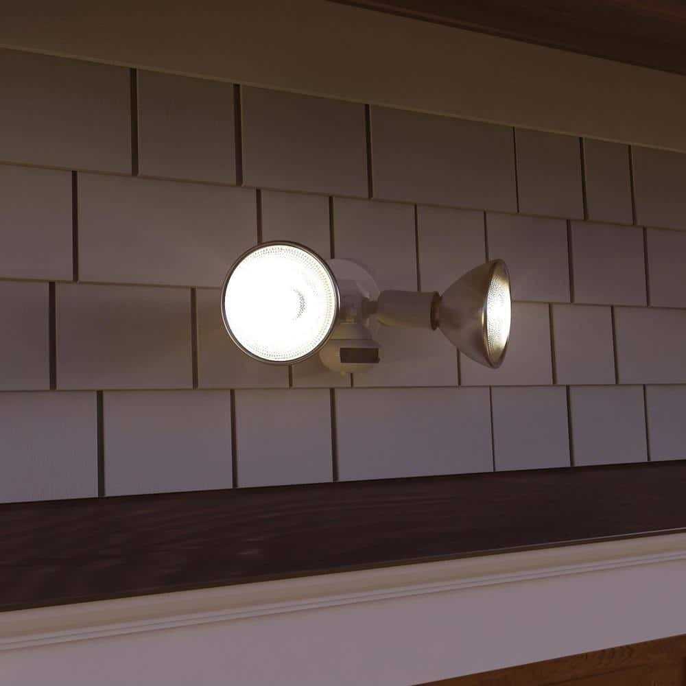 Cooper White Motion Detector Floodlight - Image 4