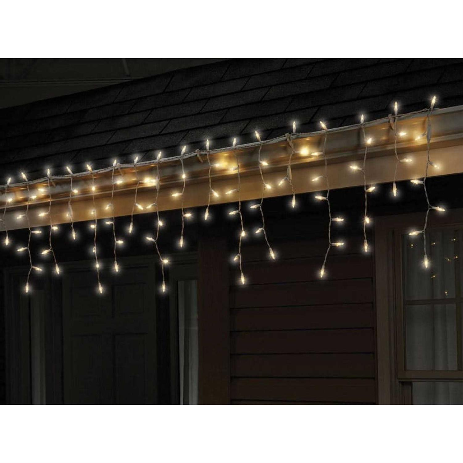 Celebrations 40810-71 5.67 ft. Clear LED Icicle Light Set - Image 5