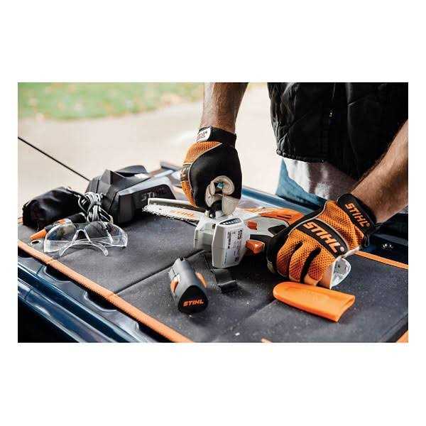 Stihl GTA 26 Garden Pruner - Image 2
