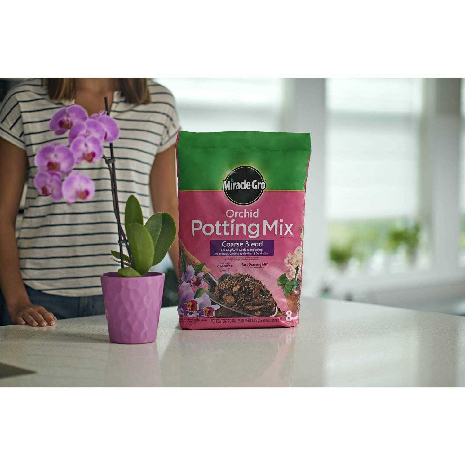 Miracle Gro Potting Mix - Image 2
