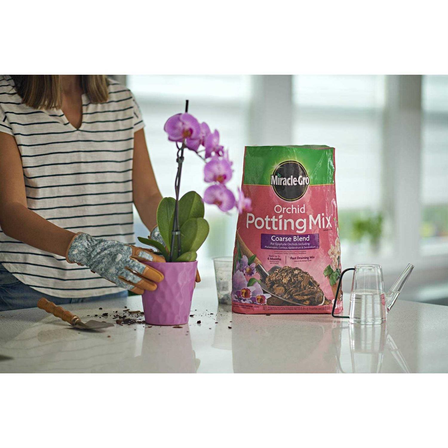 Miracle Gro Potting Mix - Image 4