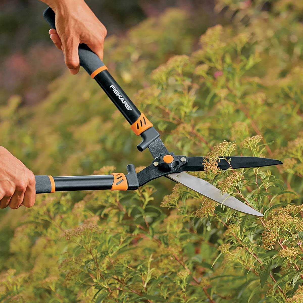 Fiskars 395540-1003 Lopper/Pruner Set - Image 3