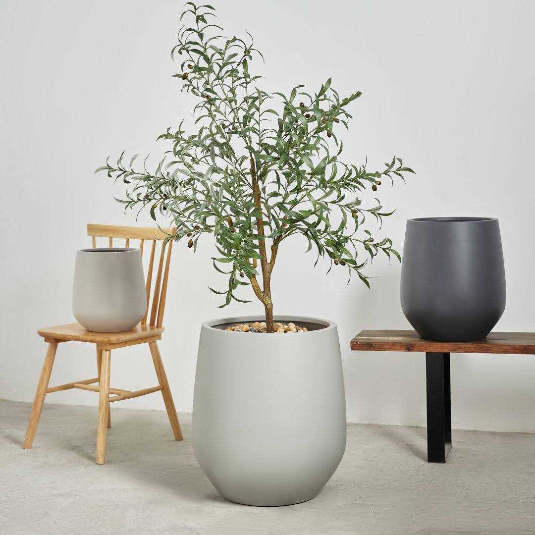Fion Pot Planter Ebern Designs Color Gray - Image 4