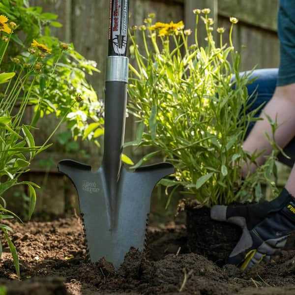 Radius Garden Root Slayer Perennial Shovel - Image 4