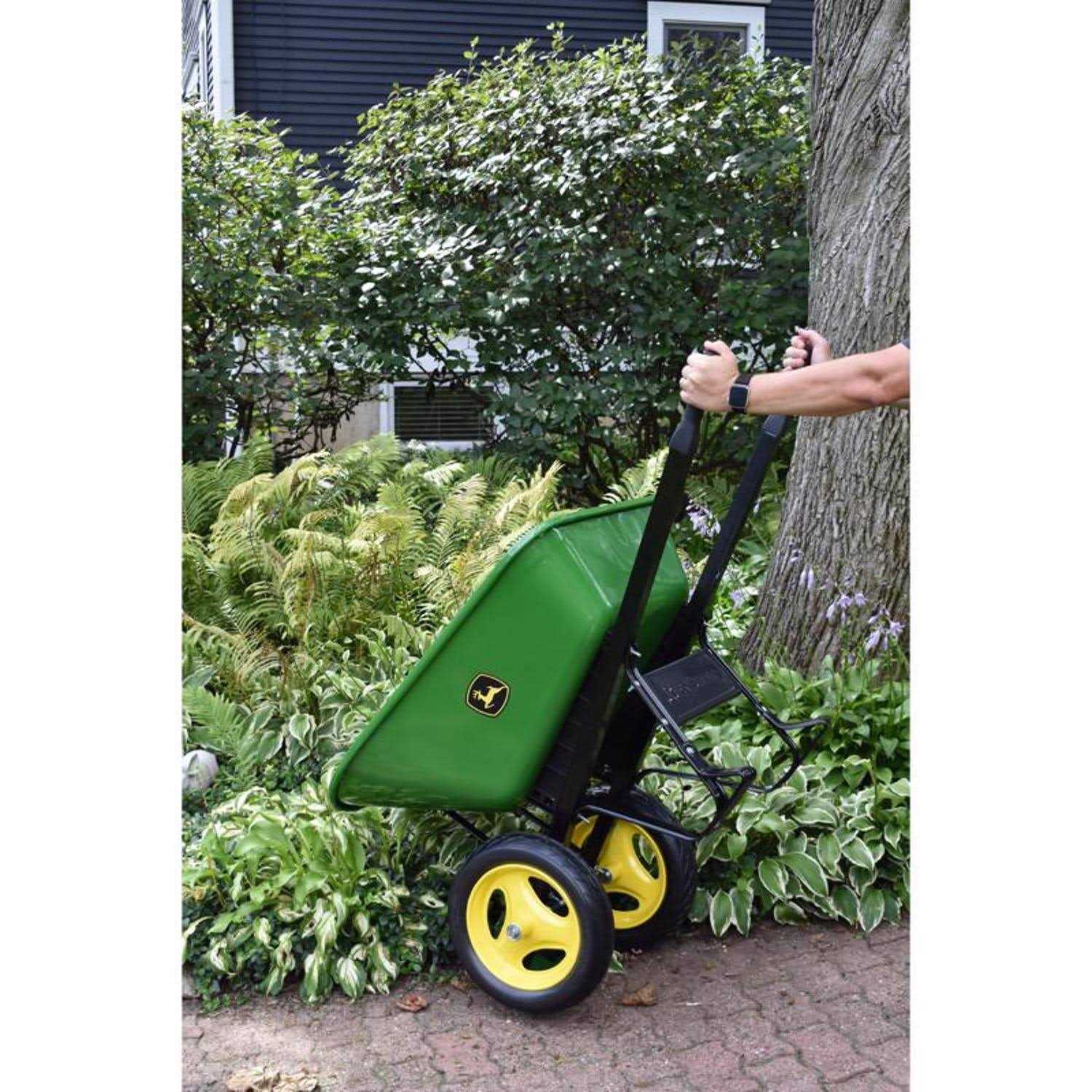 John Deere 7 cu ft Steel Wheelbarrow - Image 5