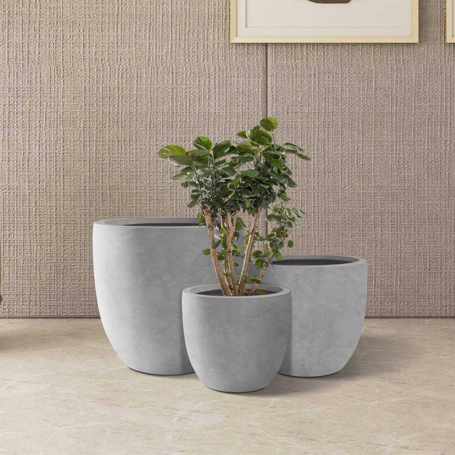 Kante 18, 14, and 10 W Concrete Round Planters - Image 4