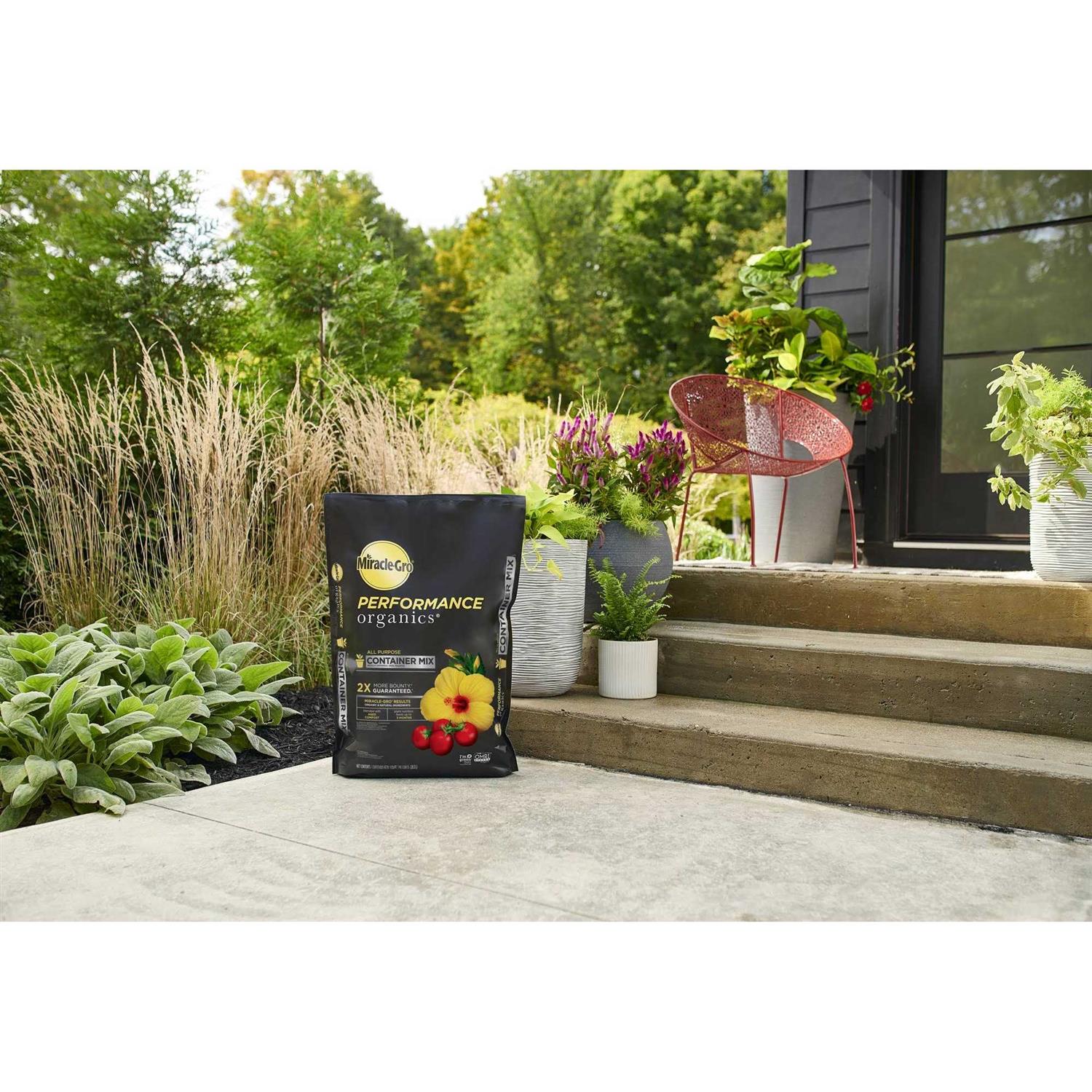Miracle-Gro Performance Organics All Purpose Container Mix - Image 4