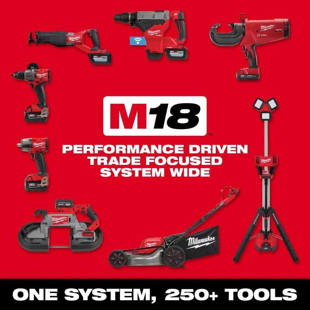 Milwaukee M18 FUEL 10 in. 18V Lithium-Ion Brushless Electric Cordless Pole Saw with M18 QUIK-LOK Hedge Trimmer Attachment - Image 3