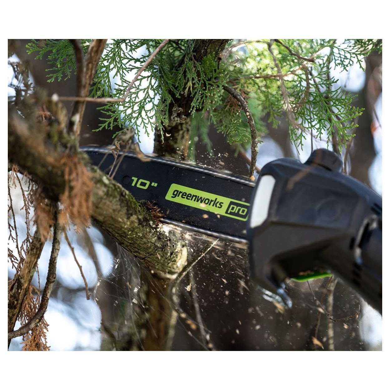 Greenworks PRO 10 in. 60V Battery Cordless Pole Saw - Image 4