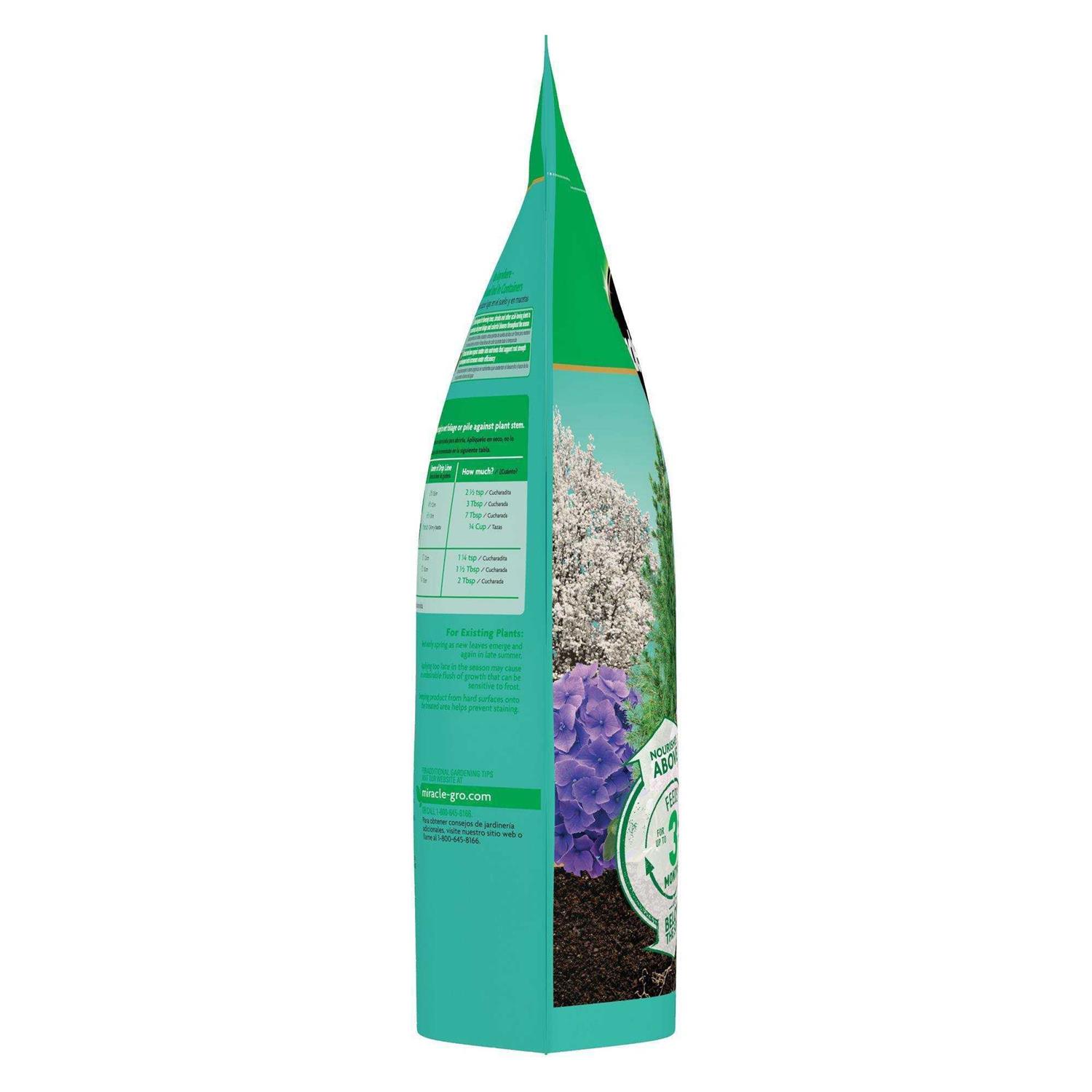 Miracle-Gro Shake 'N Feed Plant Food - Image 4