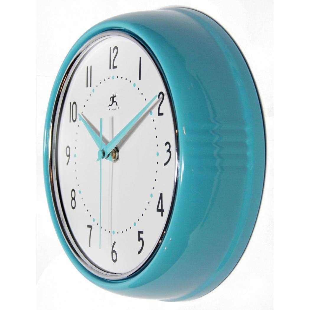 Infinity Instruments Retro Round Wall Clock - Image 3